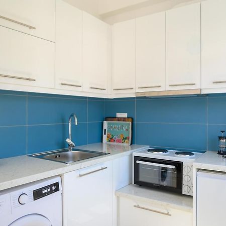 Artemis Apartment First Floor Элунда Экстерьер фото