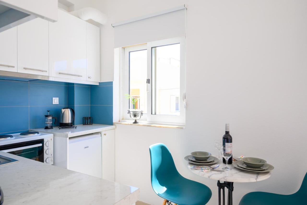 Artemis Apartment First Floor Элунда Экстерьер фото