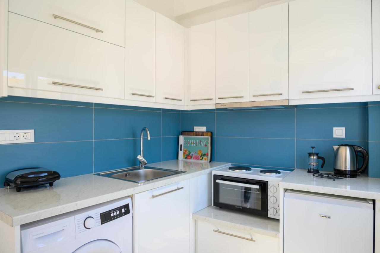Artemis Apartment First Floor Элунда Экстерьер фото