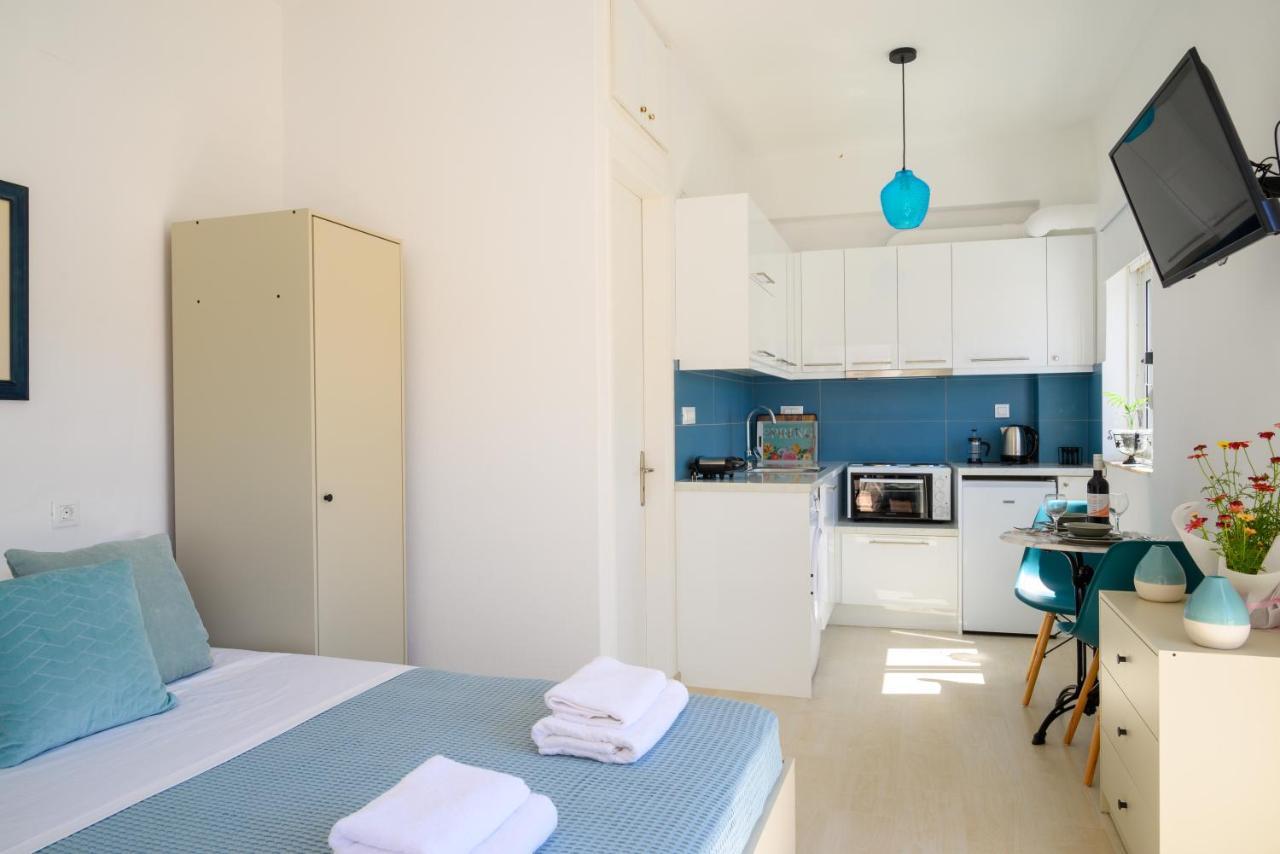 Artemis Apartment First Floor Элунда Экстерьер фото